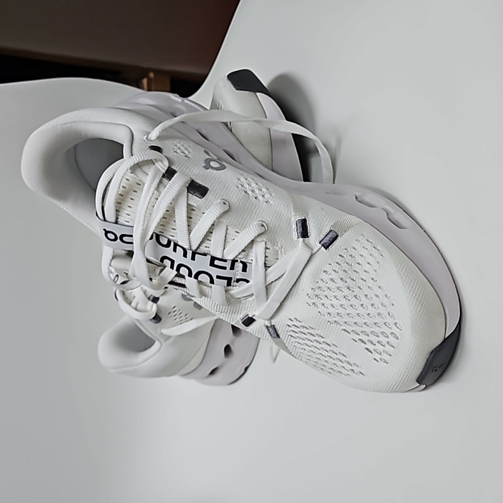 ON Cloud Runner tennis shoe